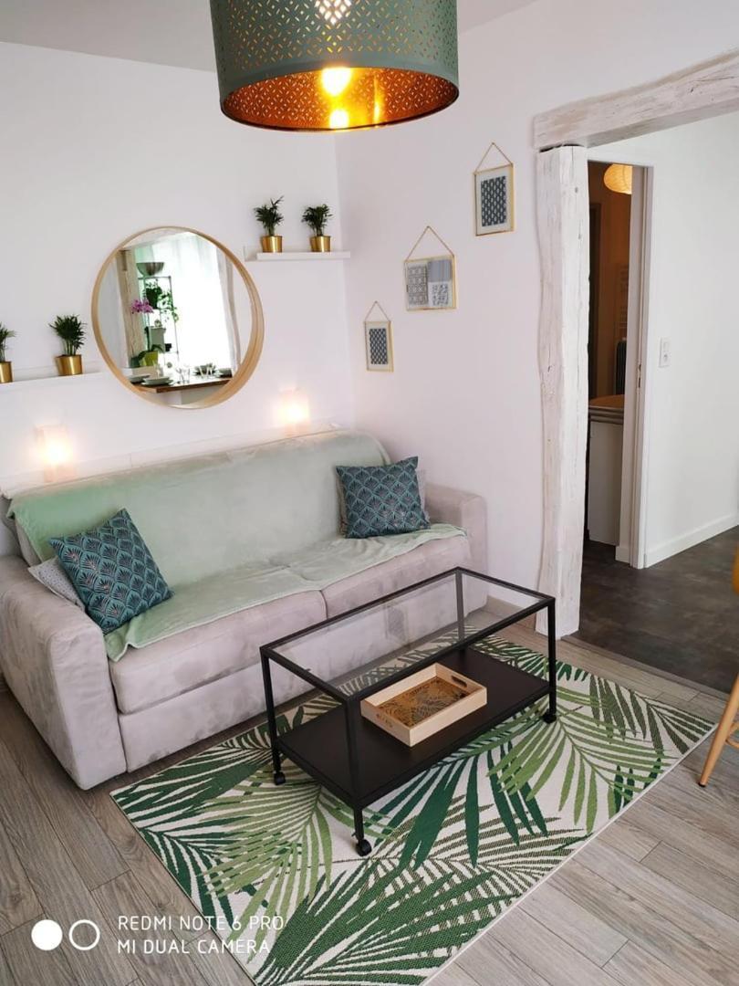 דירות 2 Min Walk From Train Station And Center Of טור מראה חיצוני תמונה